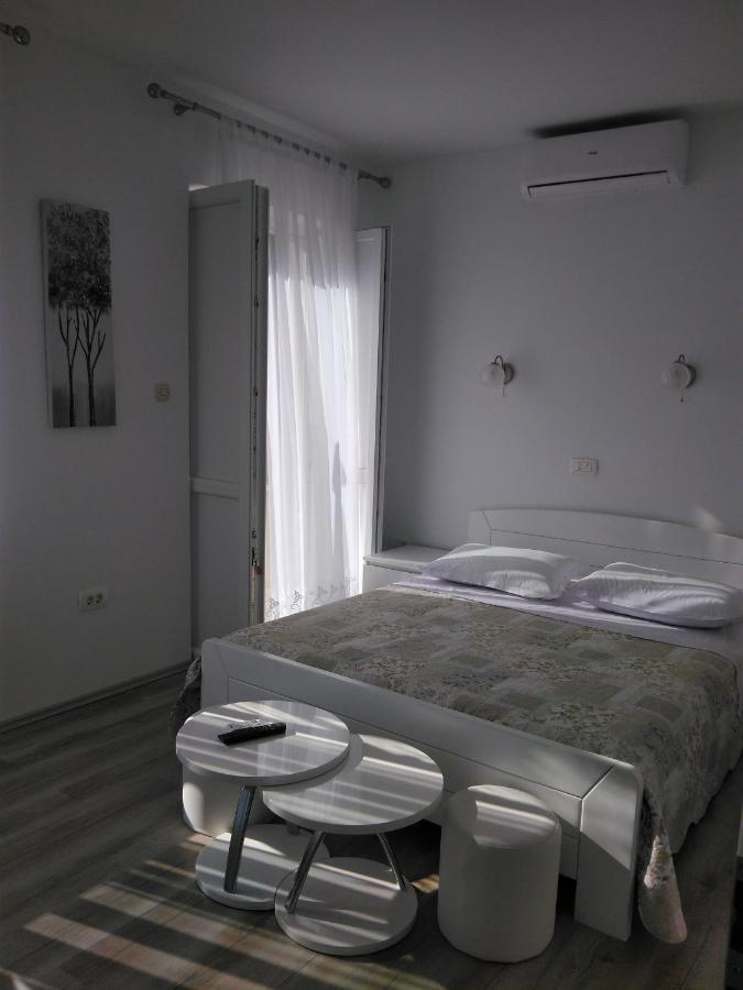 Lemon House Hotel Vis Buitenkant foto