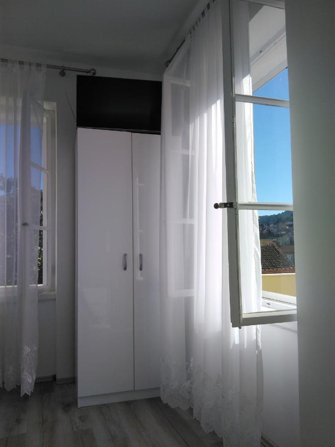 Lemon House Hotel Vis Buitenkant foto